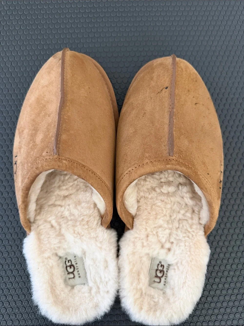 UGG Men's Chestnut Suede Shearling-Lined Slippers Size 10 Men’s Great Condition